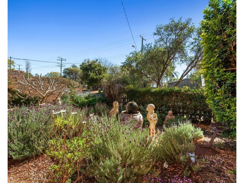 152 Alderley Street, Centenary Heights QLD 4350