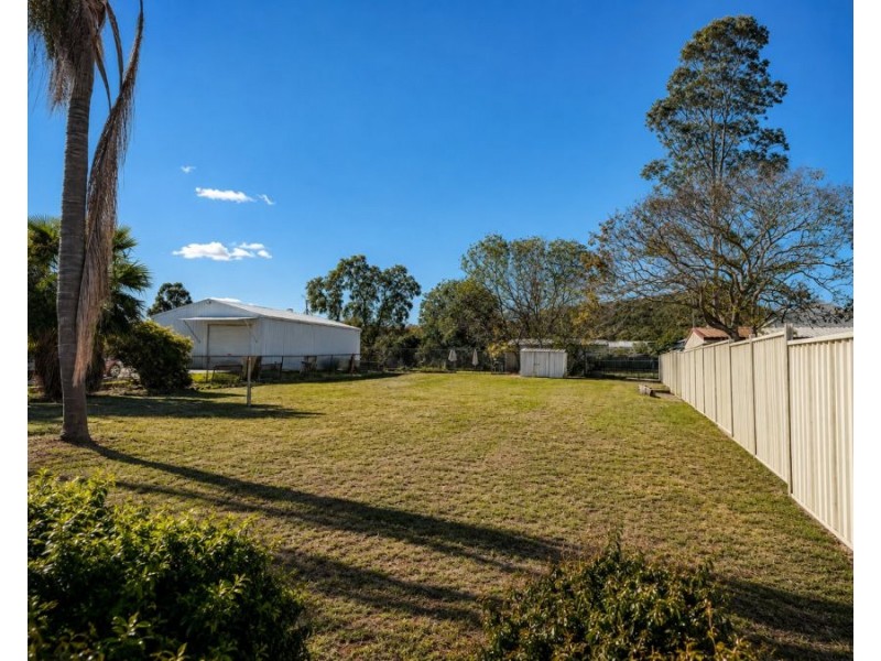 30 East Street, Kingsthorpe QLD 4400