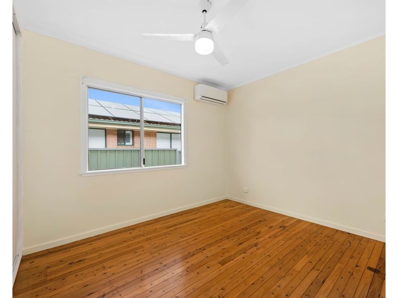 5 Eardley Street, Newtown QLD 4350