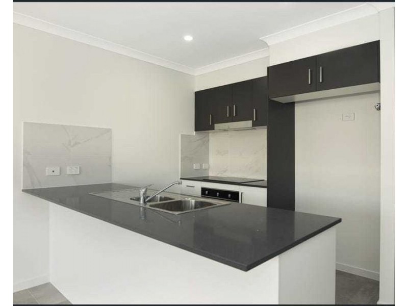 1/34 Radcliffe Crescent, Glenvale QLD 4350