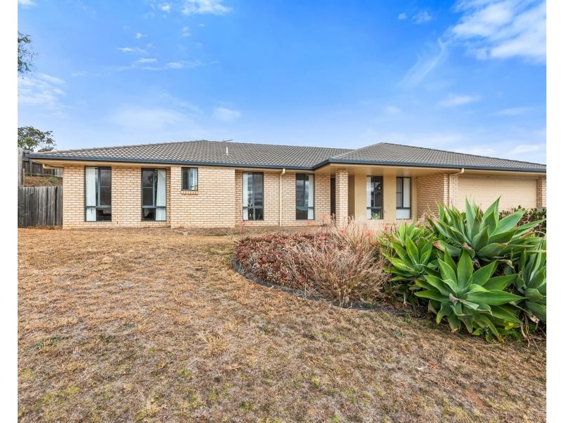 1 Mountain View Drive, Oakey QLD 4401