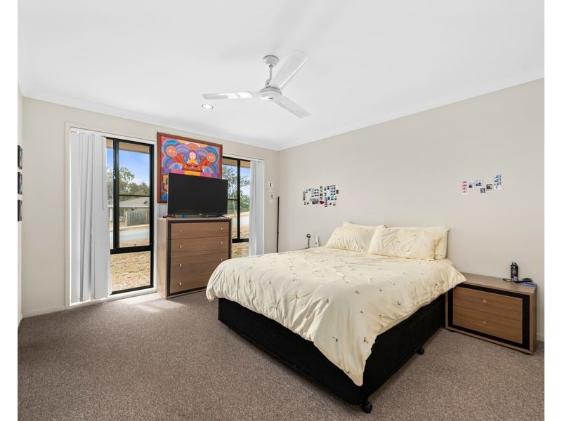 1 Mountain View Drive, Oakey QLD 4401