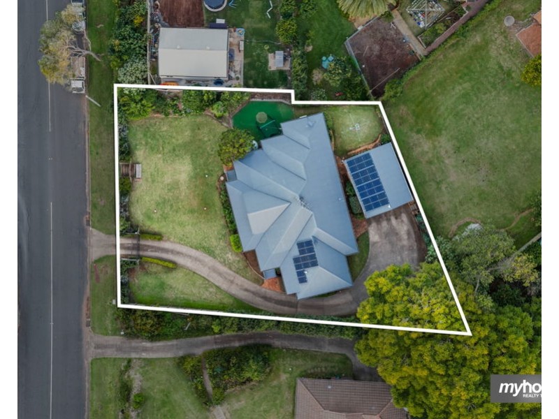 7 Skyline Drive, Blue Mountain Heights QLD 4350