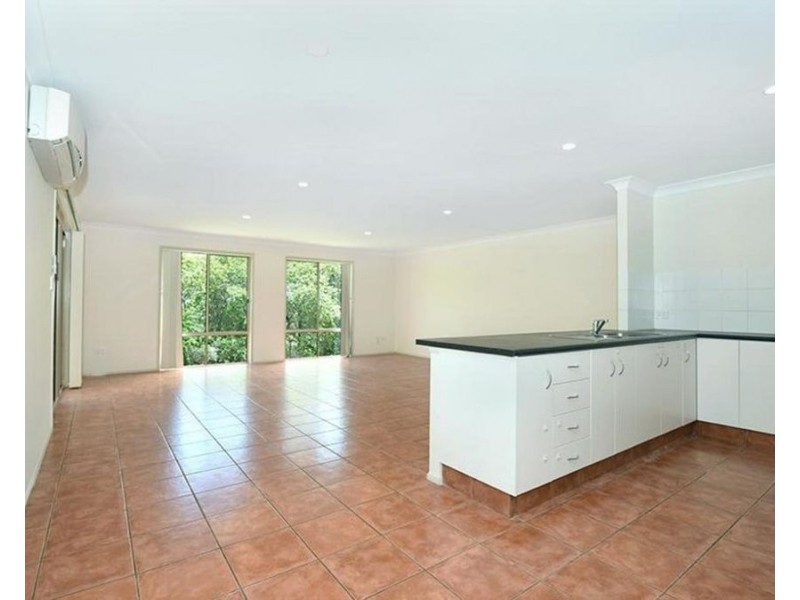 16 Samuel Court, Darling Heights QLD 4350