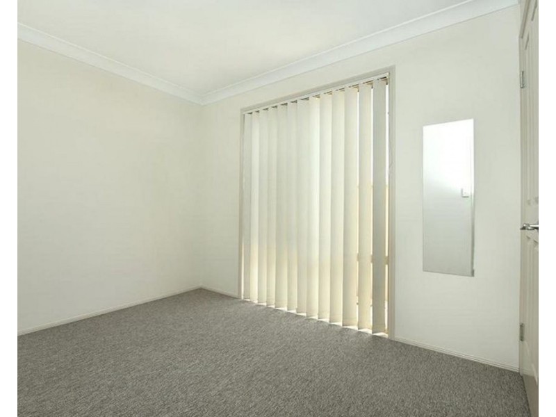16 Samuel Court, Darling Heights QLD 4350