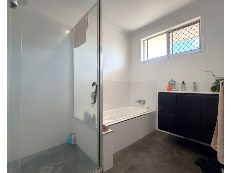 Room D/16 Naranga Street, Rangeville QLD 4350