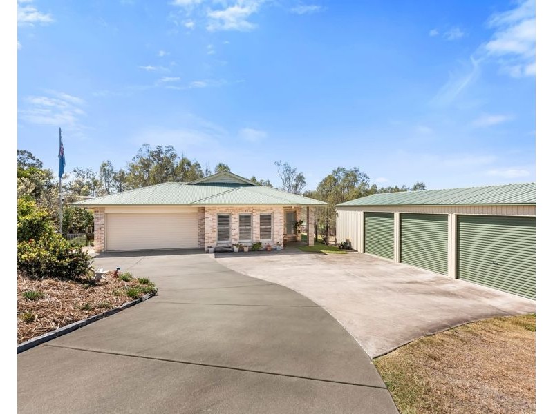 8 Kate Court, Withcott QLD 4352