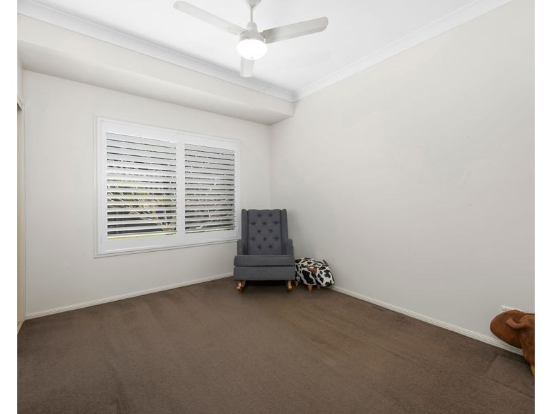 8 Kate Court, Withcott QLD 4352