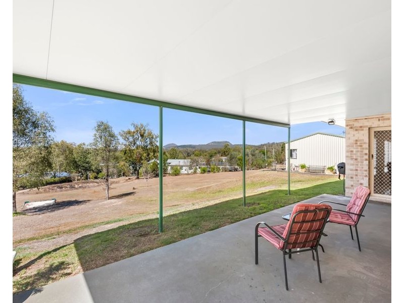 8 Kate Court, Withcott QLD 4352