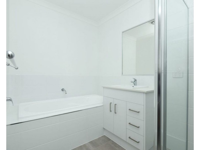 2/84 Shelby Street, Glenvale QLD 4350