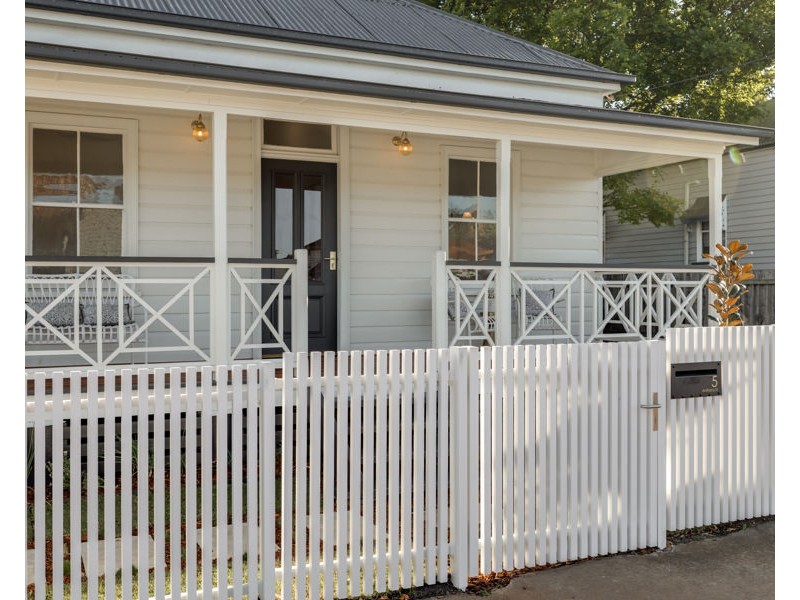 5 Anthony Street, Toowoomba City QLD 4350