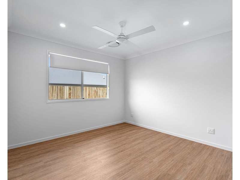 26 Jacana Street, Glenvale QLD 4350