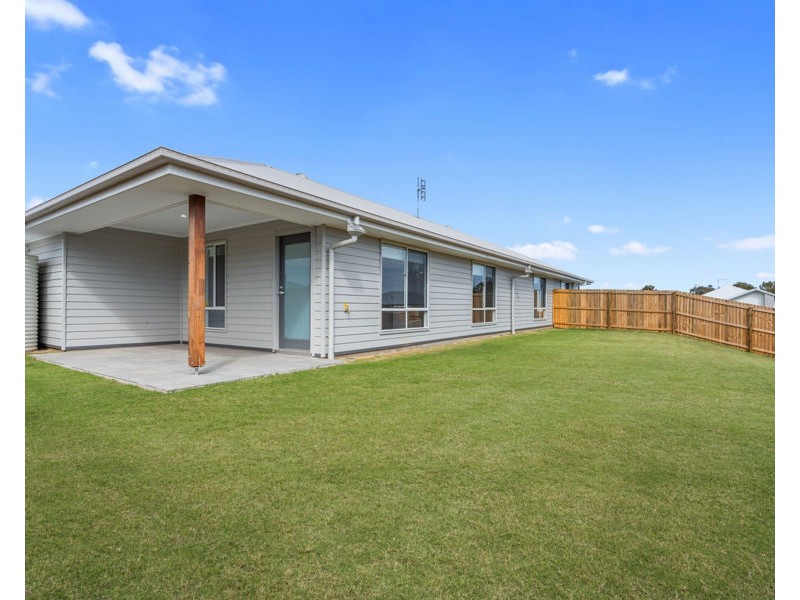 26 Jacana Street, Glenvale QLD 4350