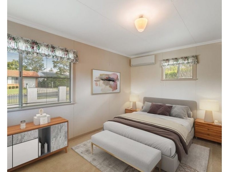 35 Flinders Street, Centenary Heights QLD 4350