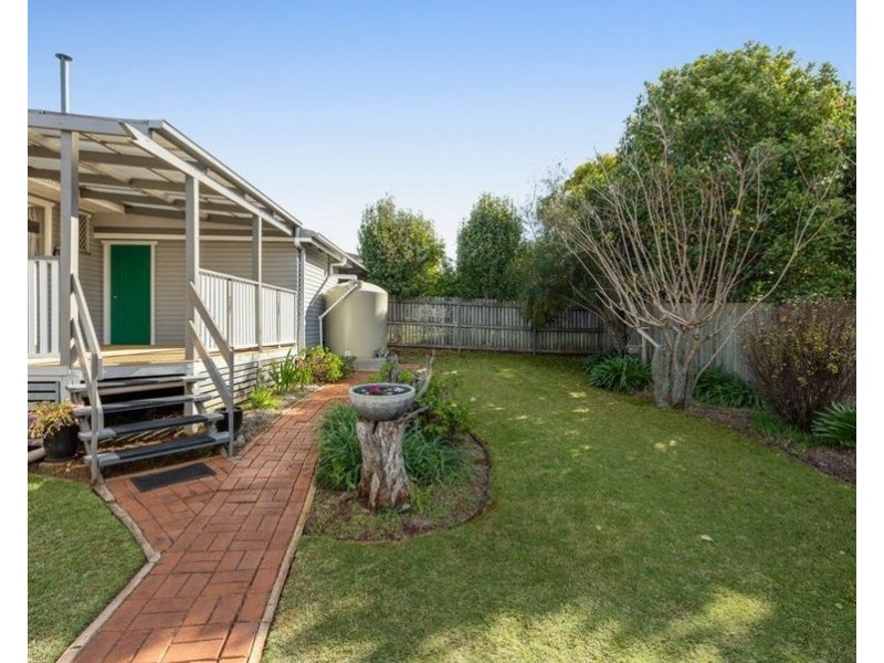 35 Flinders Street, Centenary Heights QLD 4350