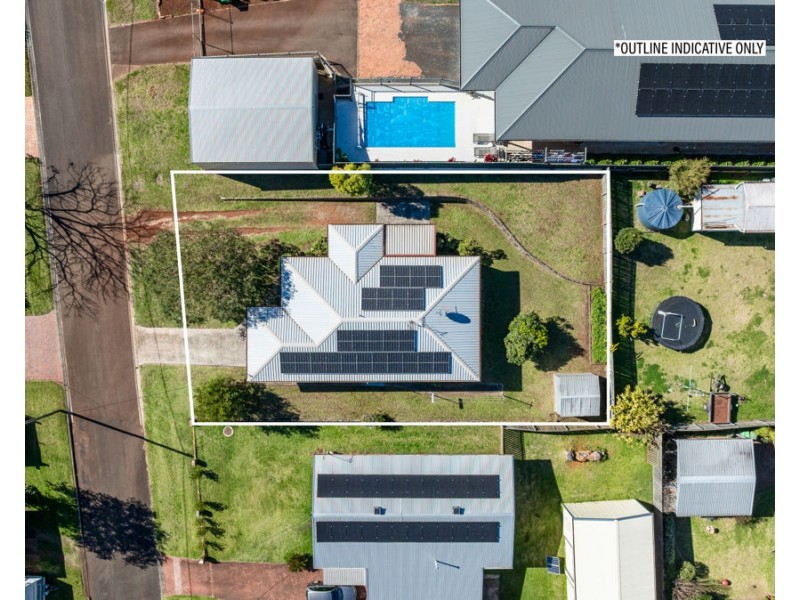 8 Eugenia Street, Harlaxton QLD 4350