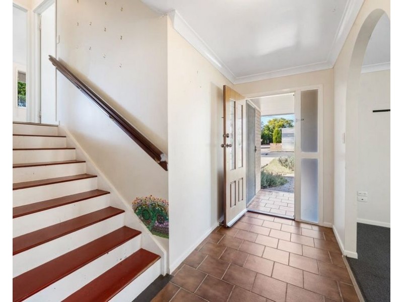 13 Gunn Street, Kearneys Spring QLD 4350