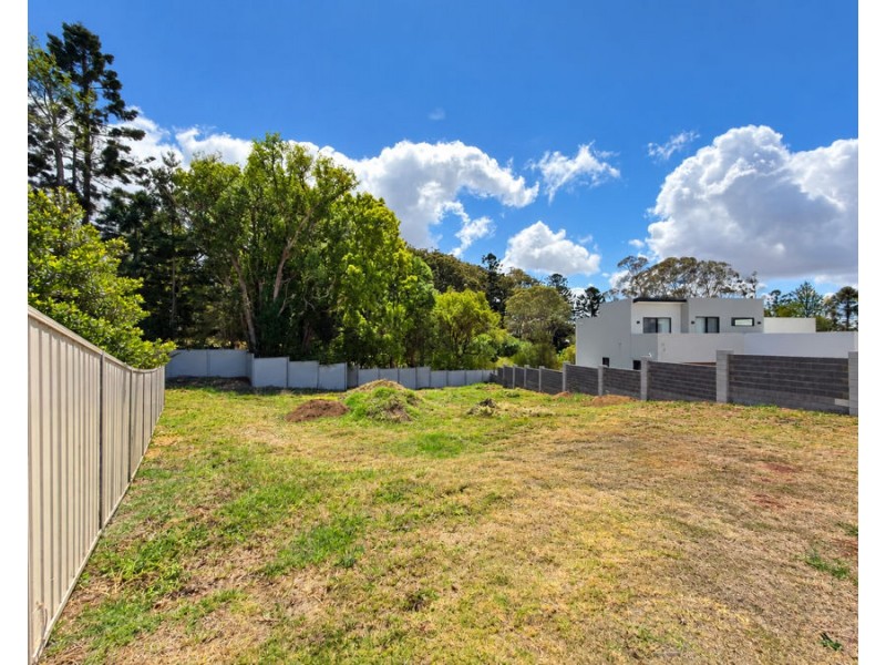 70 East Street, Redwood QLD 4350