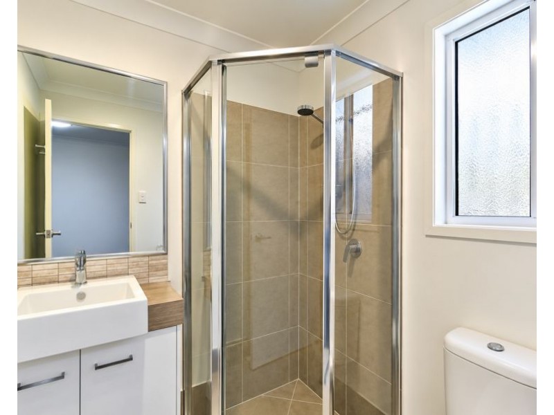 3/251 New England Highway, Harlaxton QLD 4350