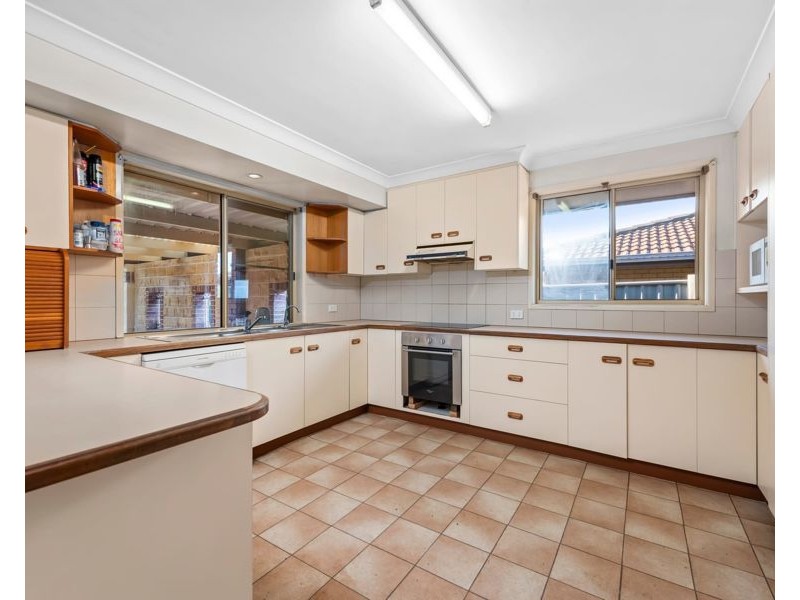 13 Arabian Street, Harristown QLD 4350