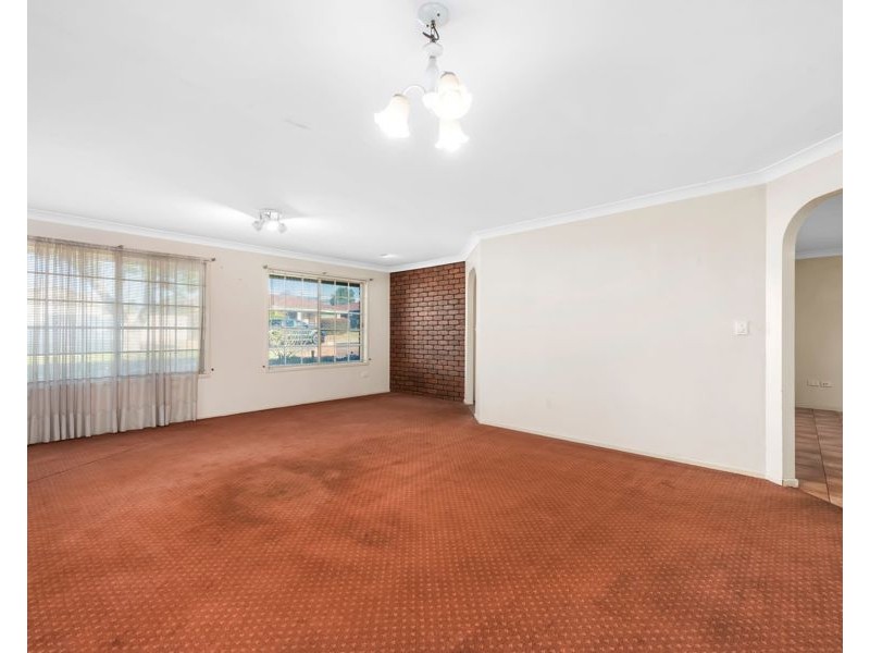 13 Arabian Street, Harristown QLD 4350