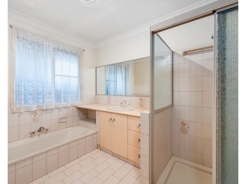 13 Arabian Street, Harristown QLD 4350