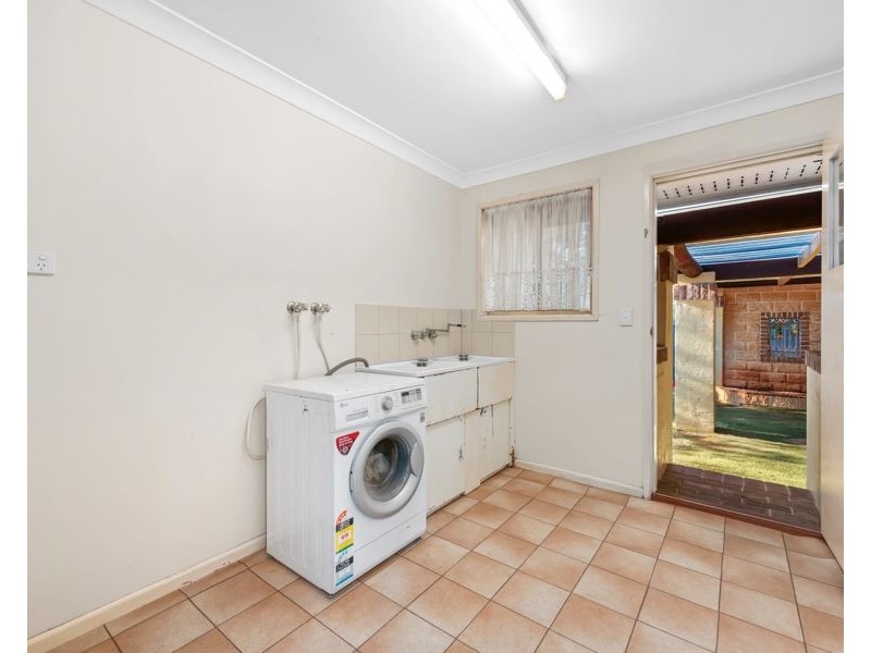13 Arabian Street, Harristown QLD 4350