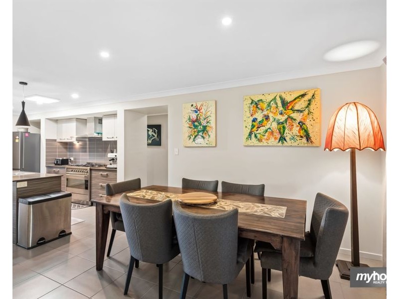 3 Pamela Court, Withcott QLD 4352