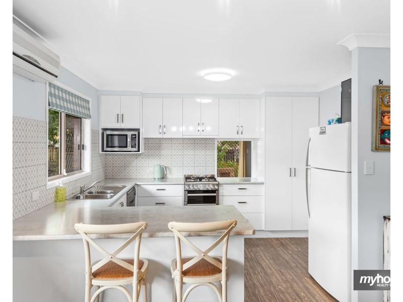 30 Paull Street, Wilsonton QLD 4350
