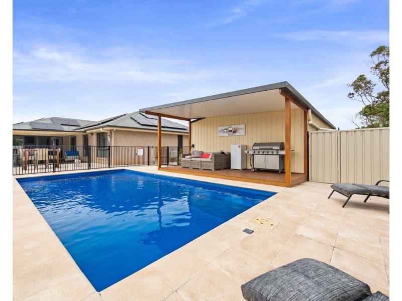 26 Elizabeth Street, Westbrook QLD 4350