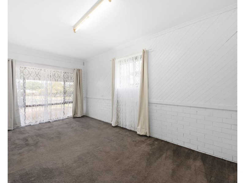 86 Jennifer Crescent, Darling Heights QLD 4350