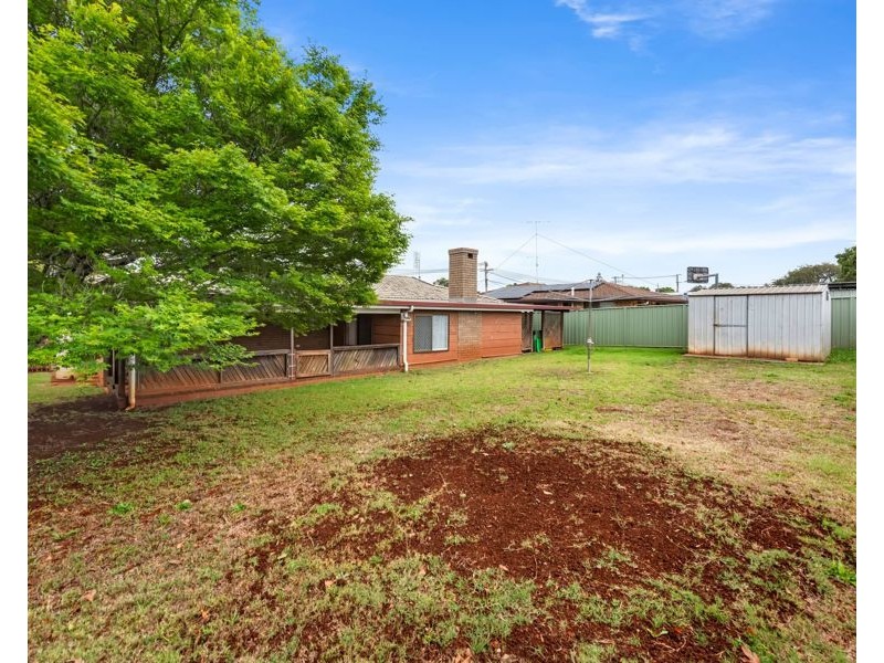 86 Jennifer Crescent, Darling Heights QLD 4350