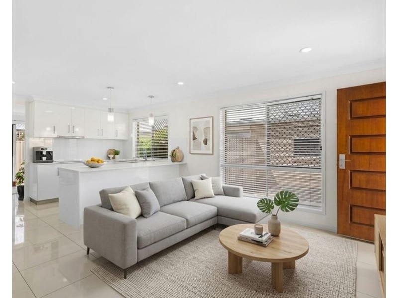 2/3 Phyllis Street, Harristown QLD 4350