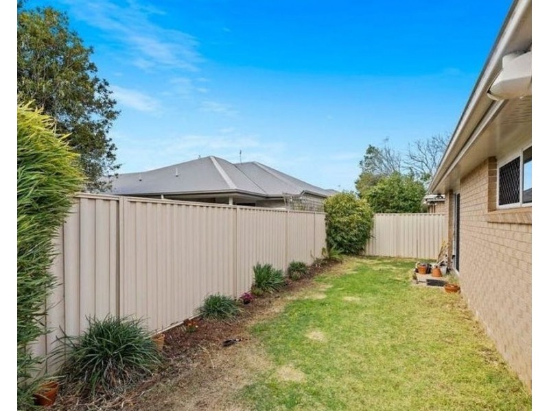 2/3 Phyllis Street, Harristown QLD 4350