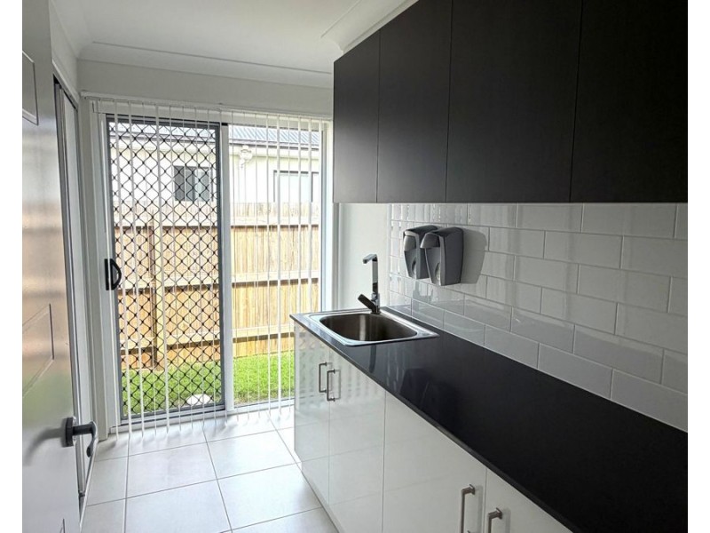 14 Wattle Grove, Harristown QLD 4350