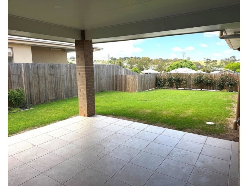 14 Wattle Grove, Harristown QLD 4350