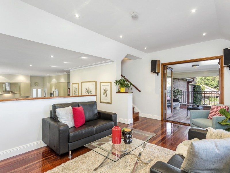 4 Stratford Avenue, Denistone NSW 2114