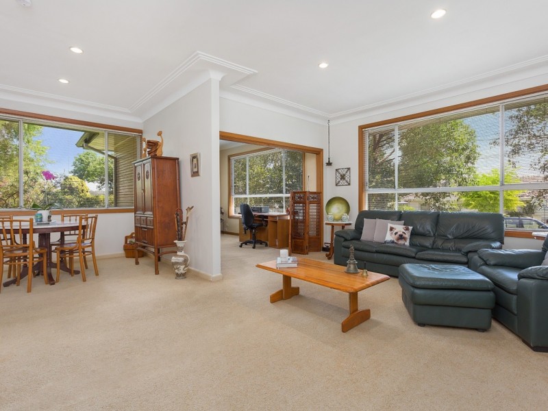 11 Valley View Crescent, North Epping NSW 2121