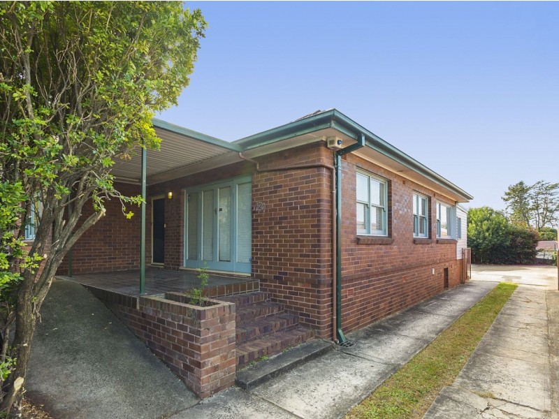 121 North Road, Ryde NSW 2112