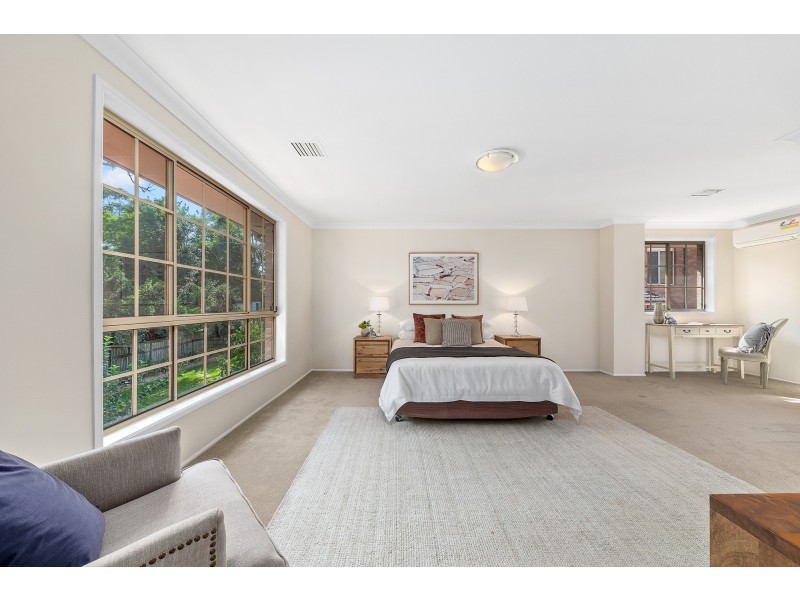 33 Francis Oakes Way, West Pennant Hills NSW 2125