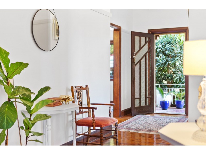 4 Sixth Avenue, Denistone NSW 2114