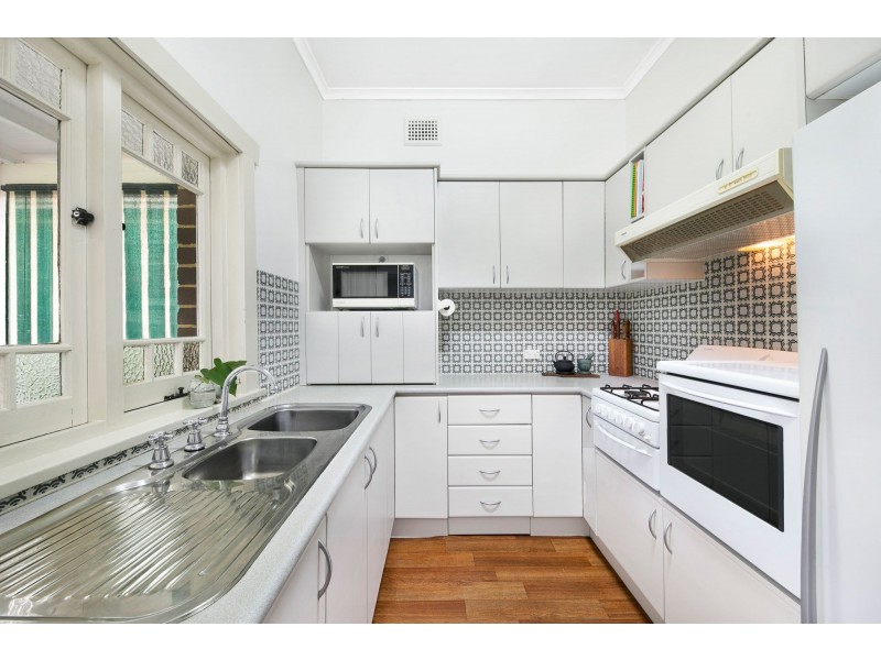 38 Simla Road, Denistone NSW 2114