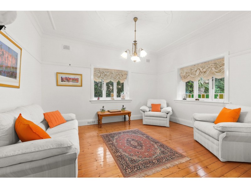 1 Marlow Avenue, Denistone NSW 2114