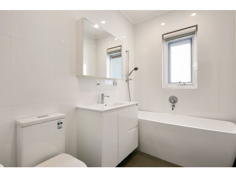 10 Shaftsbury Road, West Ryde NSW 2114