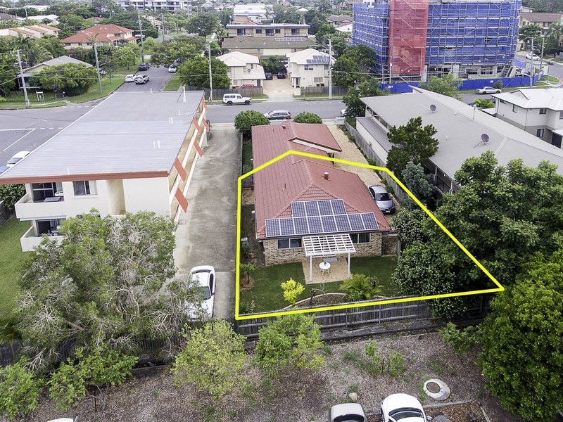 2/95 Wallace Street, Chermside QLD 4032