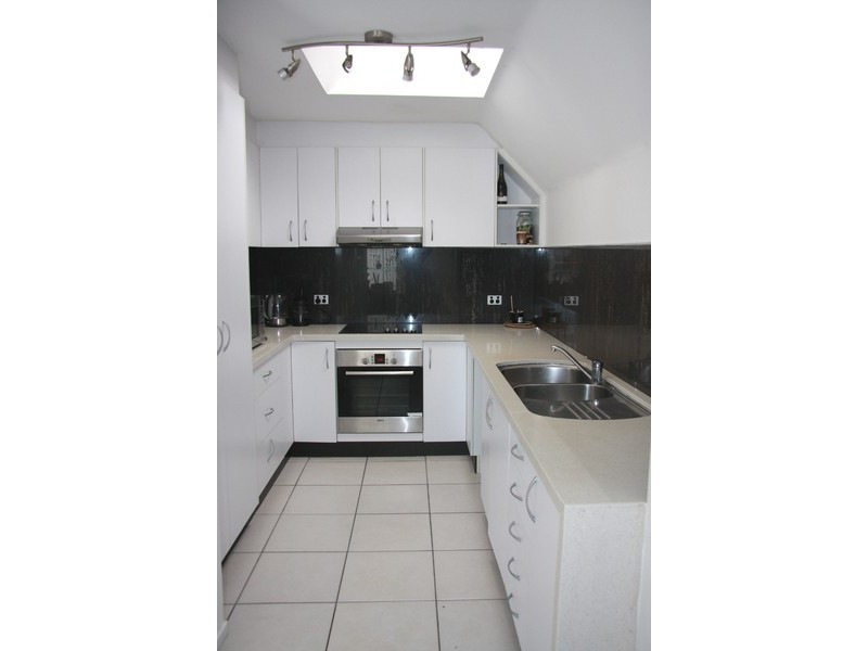 1863 Gold Coast Highway, Burleigh Heads QLD 4220