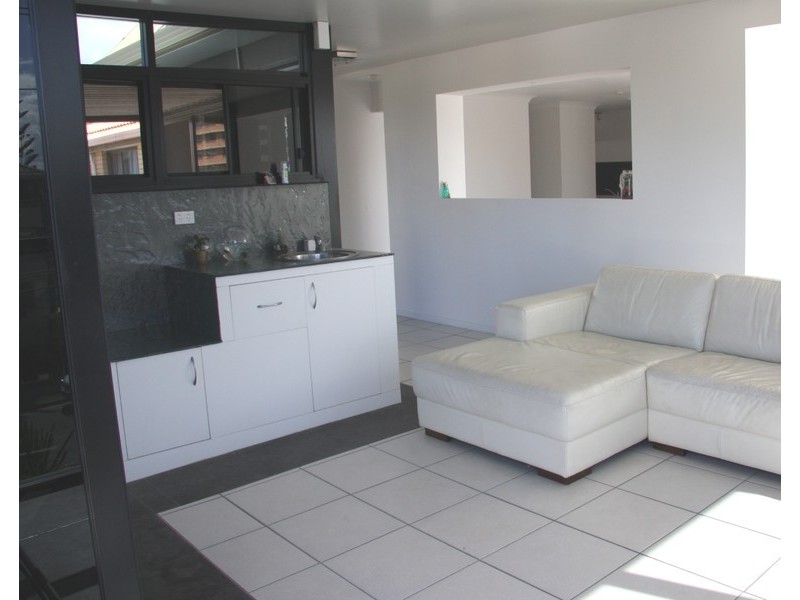 1863 Gold Coast Highway, Burleigh Heads QLD 4220