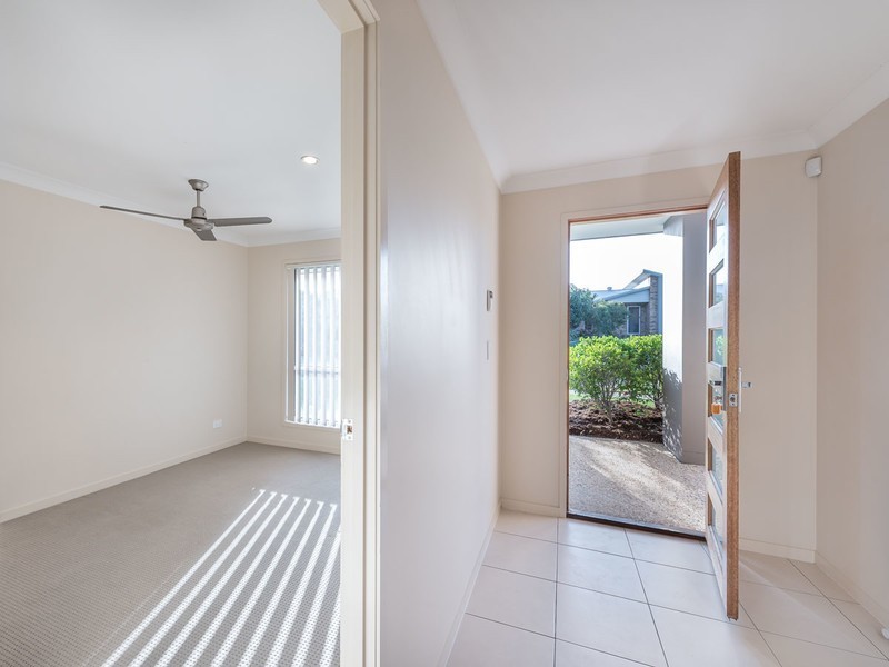 1/12 Bidmead Circuit, Pimpama QLD 4209