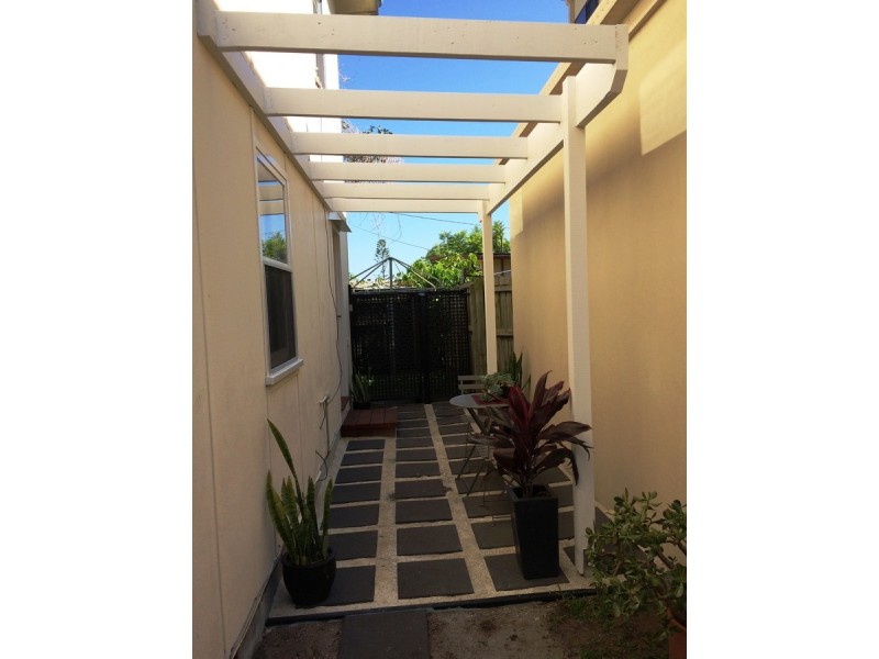 3/16 Ocean Street, Runaway Bay QLD 4216