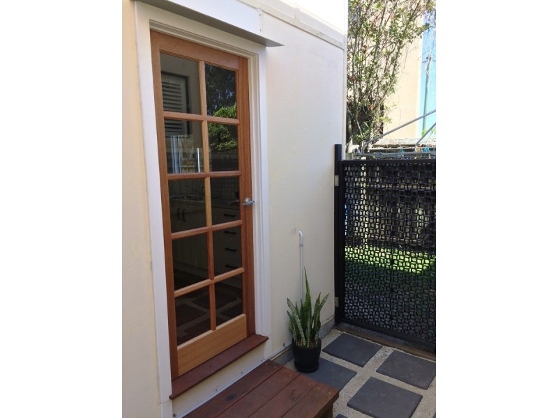 3/16 Ocean Street, Runaway Bay QLD 4216